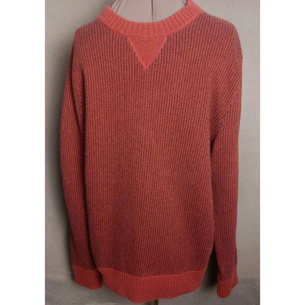 Patagonia men red